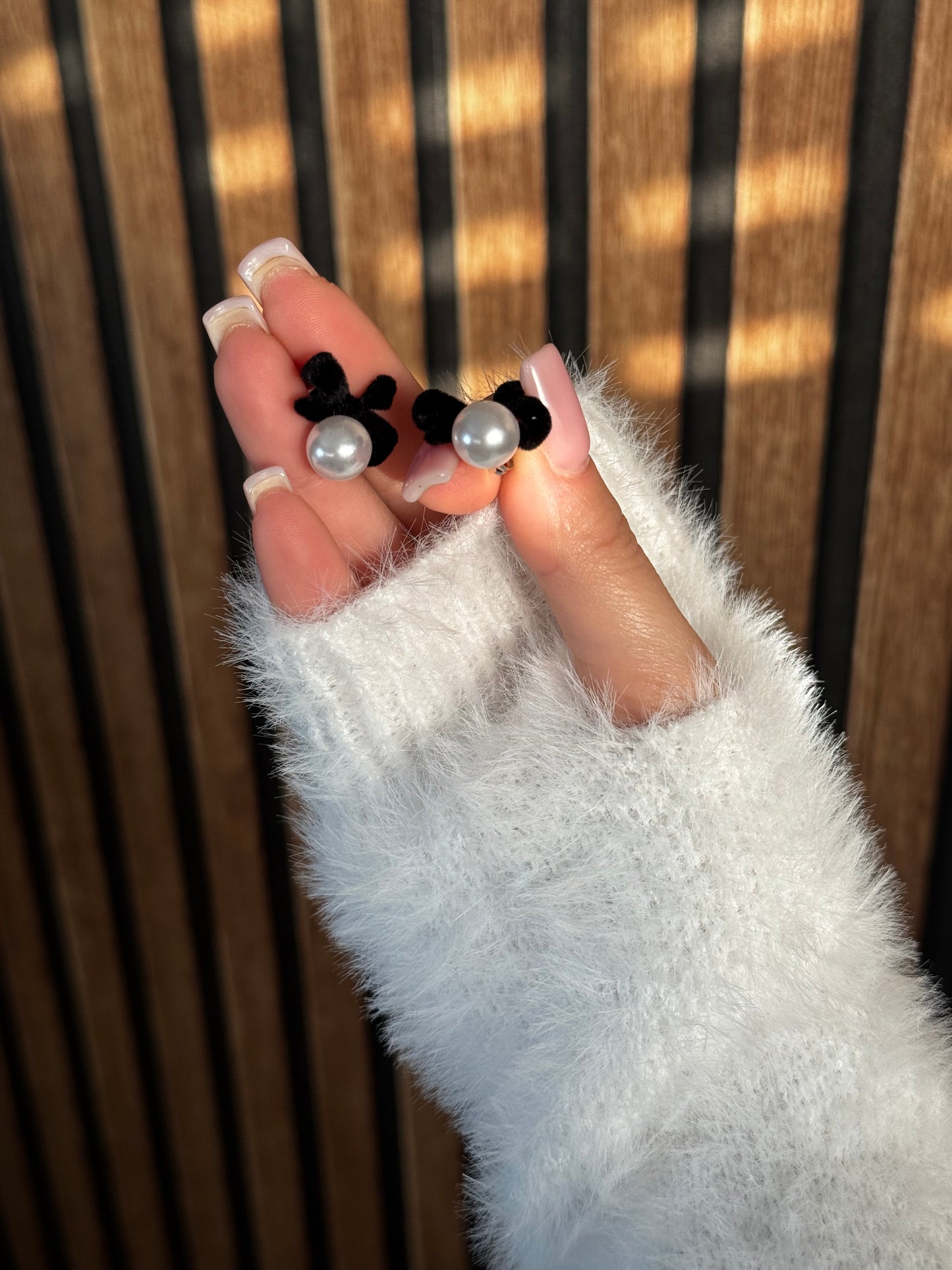 Orecchini fiocchetto perline