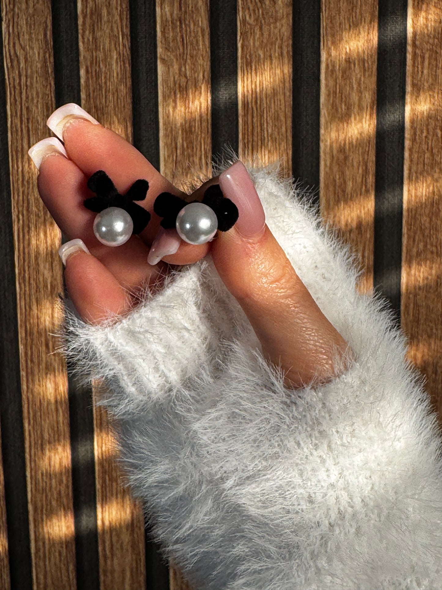 Orecchini fiocchetto perline